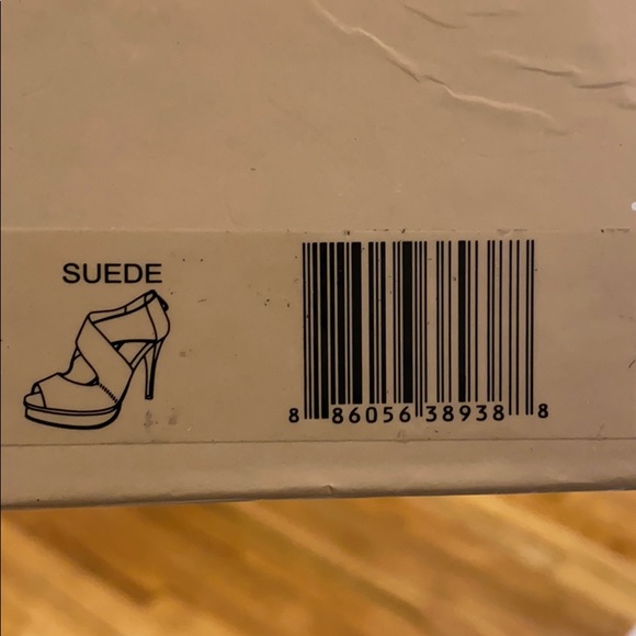 Michael Michael Kors Elena Cross Strap Suede - Picture 7 of 7